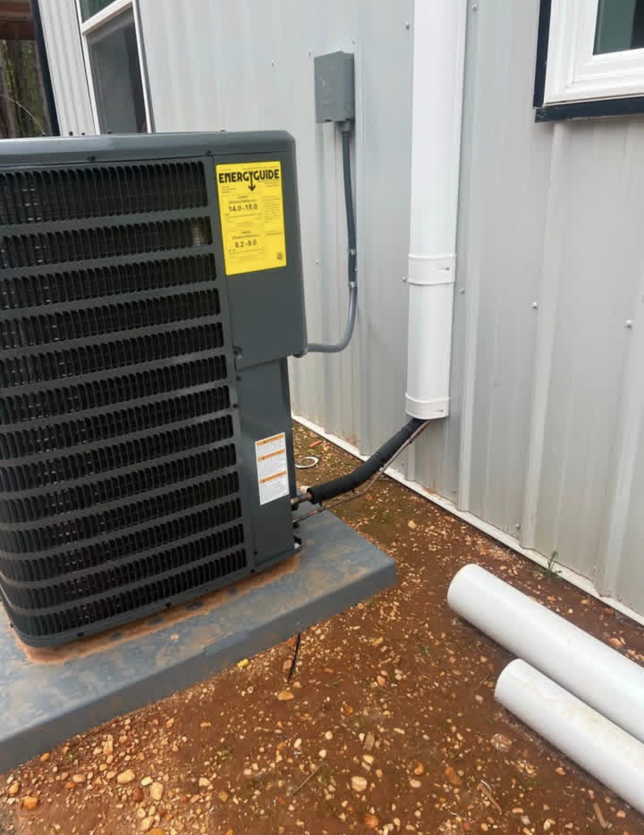 Outdoor HVAC unit and electrical installation